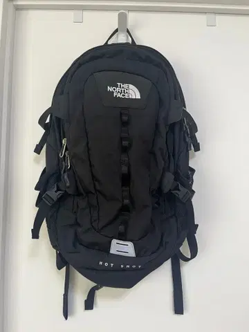[ 새상품급 ] THE NORTH FACE HOT SHOT 블랙 백팩