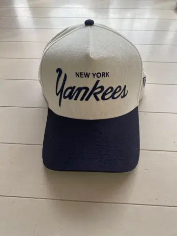 New York Yankees 야구 모자 아이보리/네이비