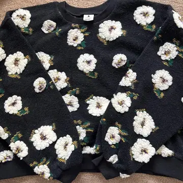 niko and - 플라워 니트