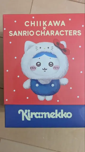 치이카와 x 산리오 키라메코 Kiramekko 헌책방 시나몬 롤