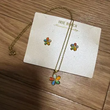 multicolor 플루메리아 오팔 목걸이 피어스