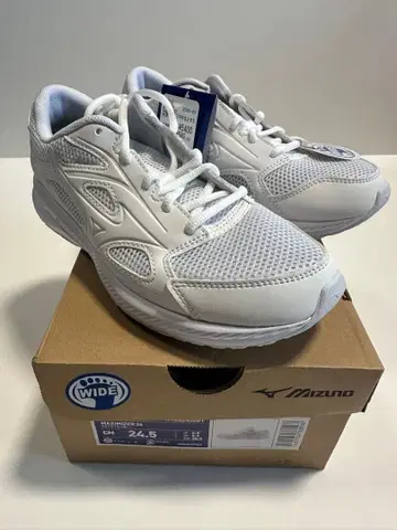 미즈노 맥시마이저26 화이트 스니커즈 정가 세금 포함 5,940엔