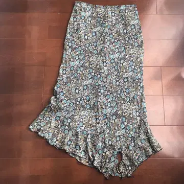 SCAPA 스캐파 이탈리아제 원단 실크 소재 비대칭 스커트 40