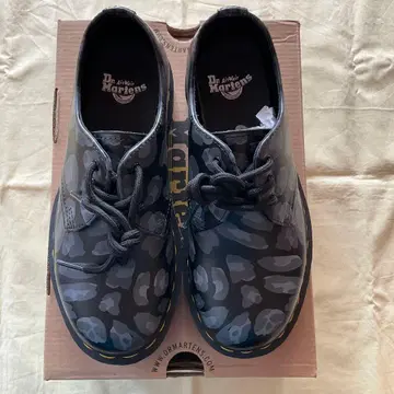 닥터마틴 1461 블랙