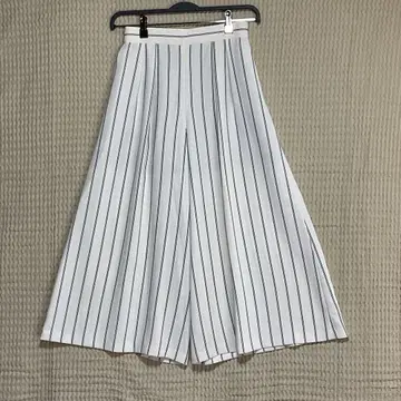 PINKY&DIANNE 플레어 팬츠 34 화이트 슬림 레그 오피스 깔끔한