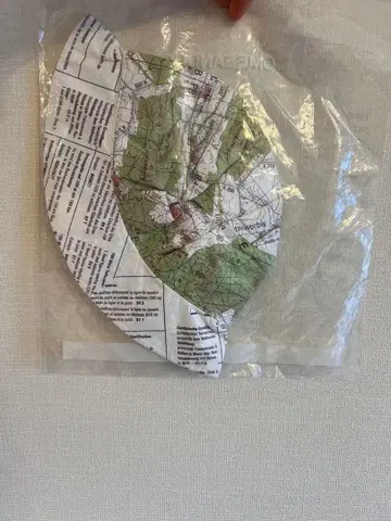 COMESANDGOES tybek map 버킷햇