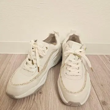 24cm +diana 스니커즈