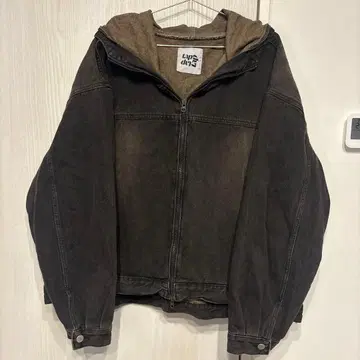 다크 그레이 후드 부착 데님 자켓 Y2K