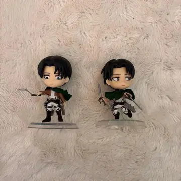 리바이 피규어 2체 세트