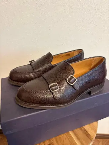 [ Berwick ] 더블 몽크 스트랩 로퍼 다크 브라운 시보 가죽