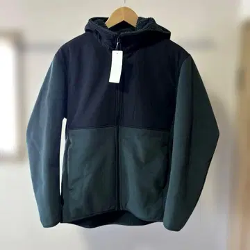 유니클로 다크 그린 플리스 자켓 M 사이즈 유니클로 GU UA