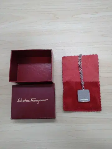 Salvatore Ferragamo 키링 0186591 LF