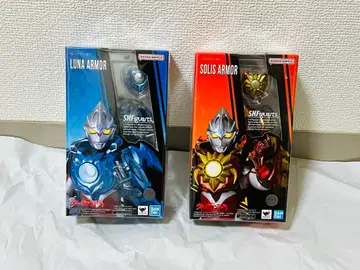 S.H. 피규아트 울트라맨 아크 솔리스 아머 + 루나 아머