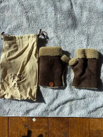 HENRY CUIR 무스탕 미튼 브라운