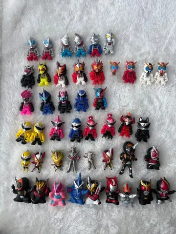 울트라맨 가면라이더 피규어 세트