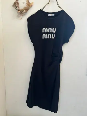 블랙 로고 니트 티셔츠 원피스