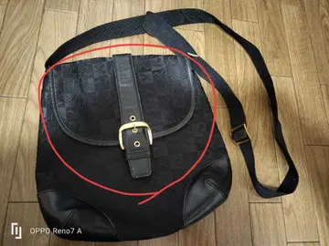 키타무라 블랙 숄더백 플랩 포함