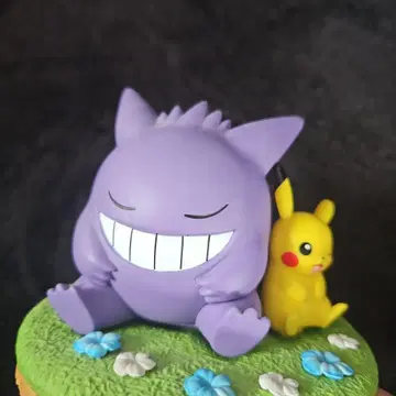 팬텀 피카츄 피규어