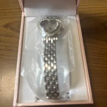 줄리엣 하트형 손목시계 실버