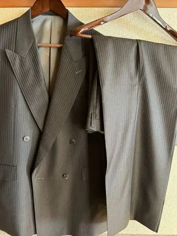dunhill 더블 브레스트 스트라이프 수트