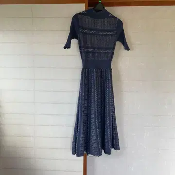 [ BARNEYS NEW YORK ] 네이비 니트 반팔 A라인 원피스