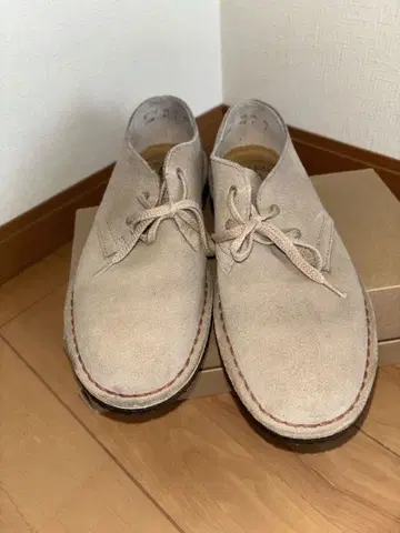 Clarks Originals 남성용 베이지 스웨이드 신발