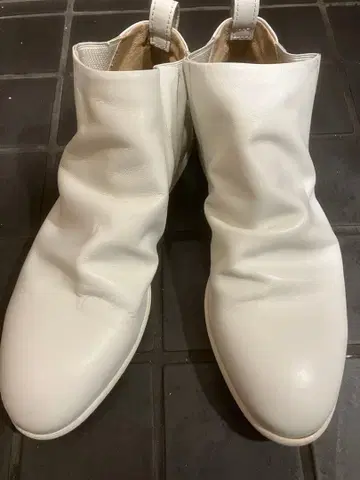 UNILINE 화이트 처카 부츠