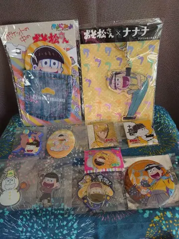 오소마츠 6쌍둥이 아크릴 키링 캔뱃지