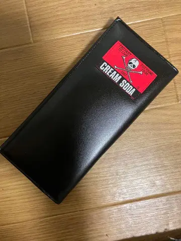 CREAM SODA 블랙 장지갑