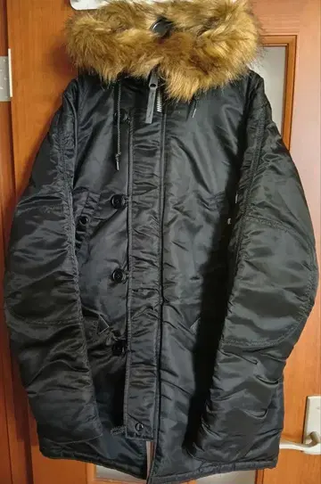 새상품급 알파인더스트리 N-3B 슬림핏 블랙 사이즈 L