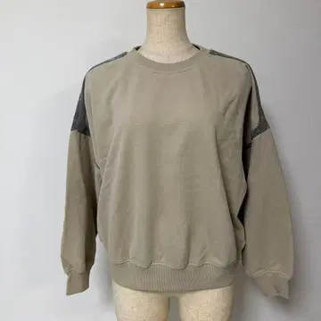 새상품 미사용 택 포함 브루넬로쿠치넬리 맨투맨 트레이닝복 정품