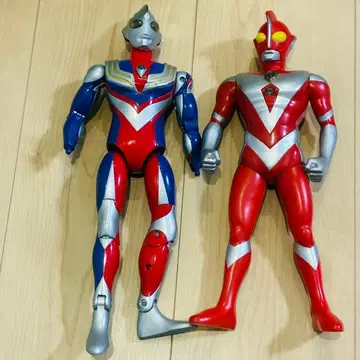 [ 통전 불가 ] 울트라맨 티가 & 울트라맨 아스 DX 피규어