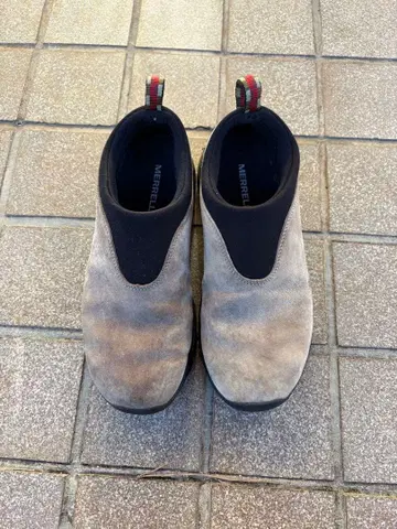 Merrell 스웨이드 슬립온 스니커즈 그레이