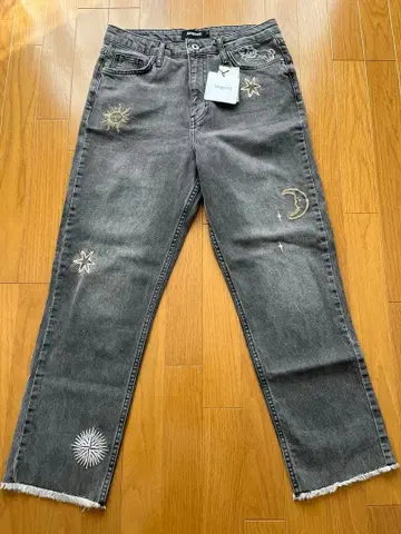 Desigual 우주 모티브 자수 장식