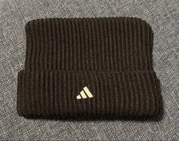 adidas 고양이 귀 니트 모자 비니