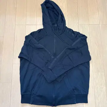 Y-3 스컬 디자인 후드티 블랙