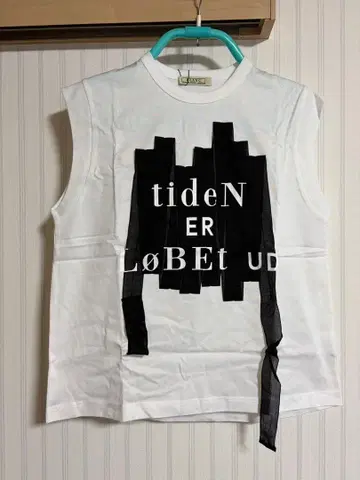 [ SCOTCLUB ] 슬리브리스 T셔츠