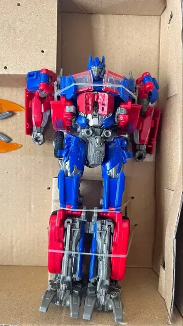 트랜스포머 스튜디오 시리즈 SS-25 옵티머스 프라임