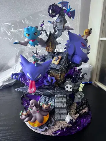 팬텀 피규어 호러풍