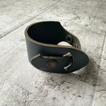 90s beauty beast 가죽 팔찌 네이비