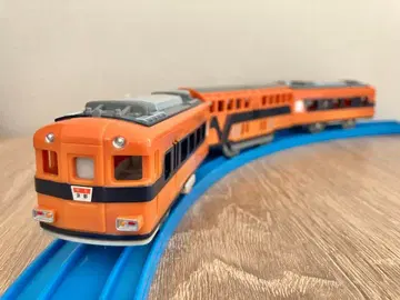 프라레일 긴테츠 특급 비스타카 2층 건물