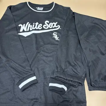 새상품 MLB 화이트삭스 긴팔 룸웨어 M 사이즈 파자마