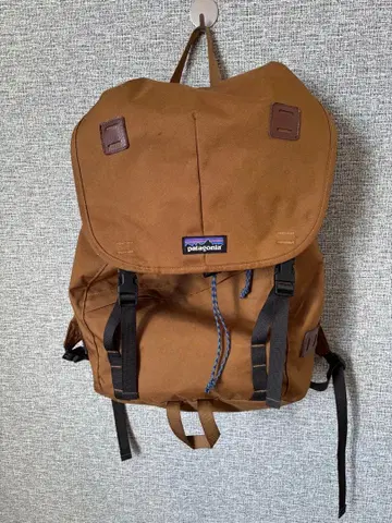 patagonia 플랩식 브라운 백팩