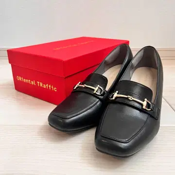 Oriental Traffic 블랙 로퍼