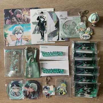 아이나나 이즈미 히루 카드 피규어 아크릴 스탠드 캔뱃지 키링 씰