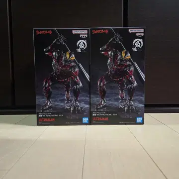 울트라맨 베리알 피규어 2개 세트