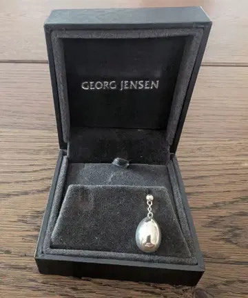 GEORG JENSEN 실버 계란형 귀걸이