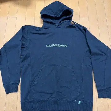 Quiksilver 블랙 후드티 M 사이즈