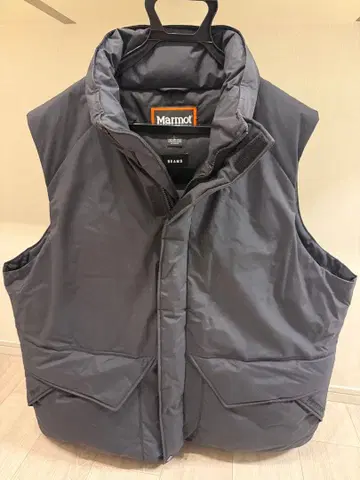 [BEAMS 별주] Marmot Mammoth Down Vest 블랙 L
