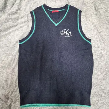 MASTER BUNNY EDITION 네이비 V넥 슬리브리스 베스트